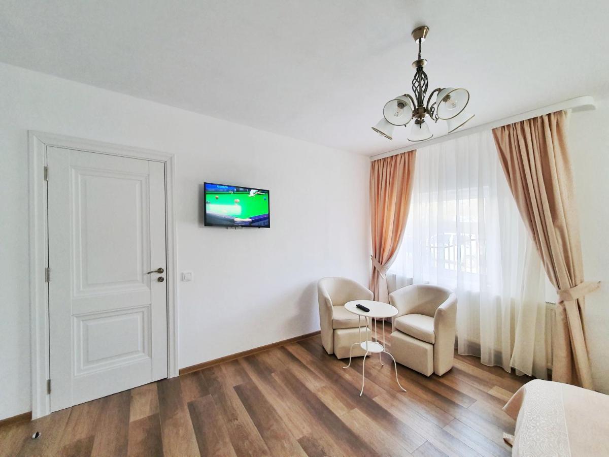 Готель Tourist B&C Куртя-де-Арджеш Екстер'єр фото